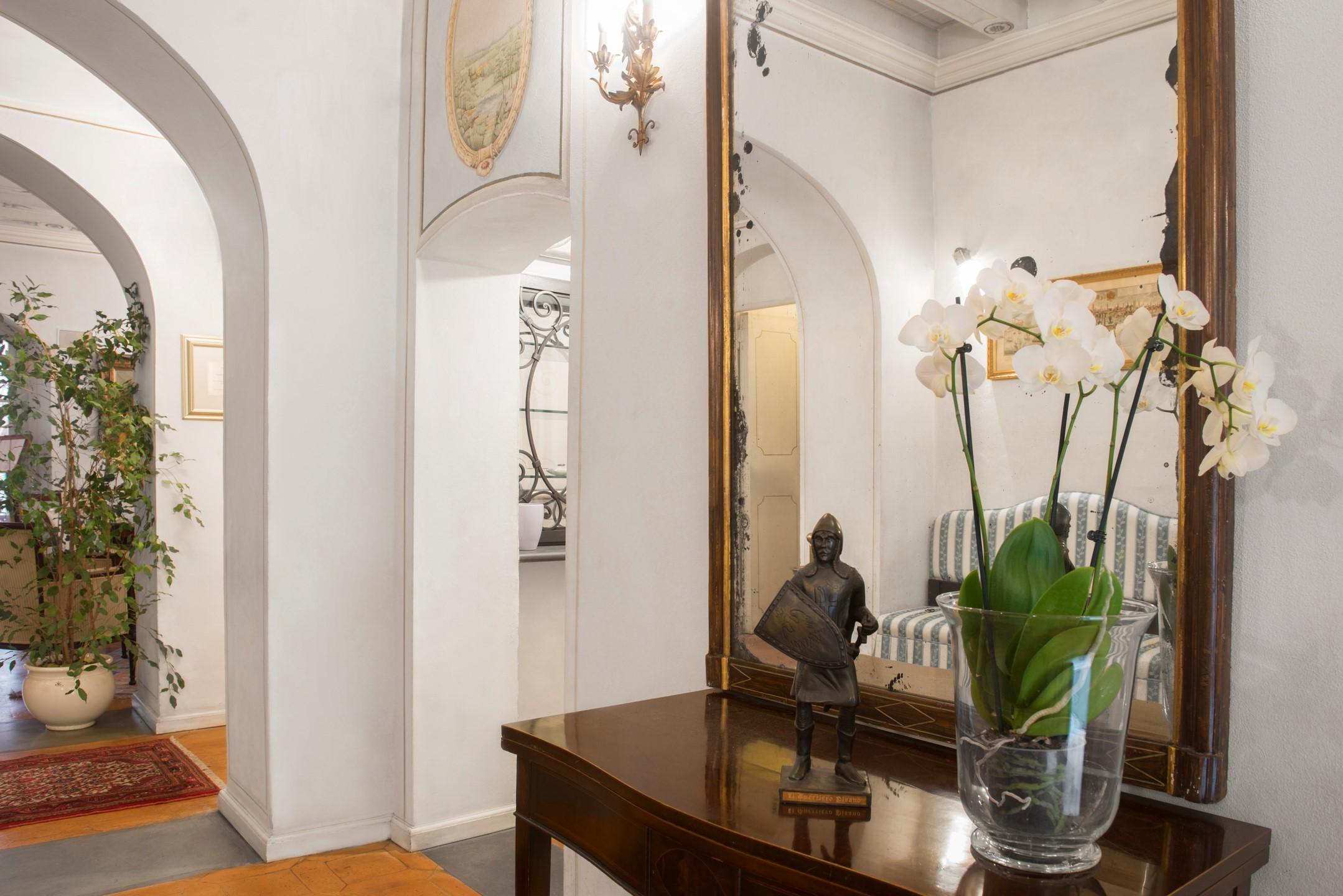 פיזה Hotel Relais Dell'Orologio מראה חיצוני תמונה