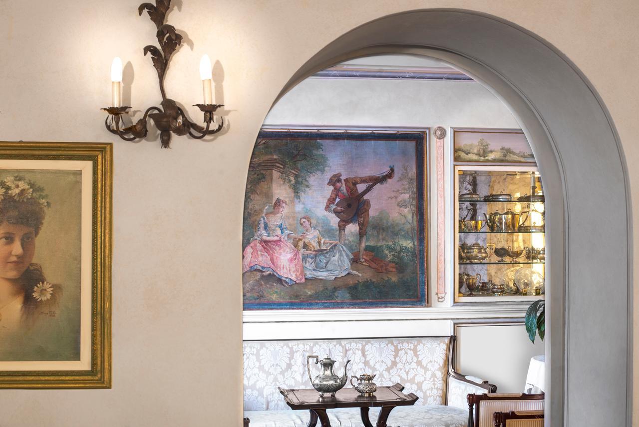 פיזה Hotel Relais Dell'Orologio מראה חיצוני תמונה